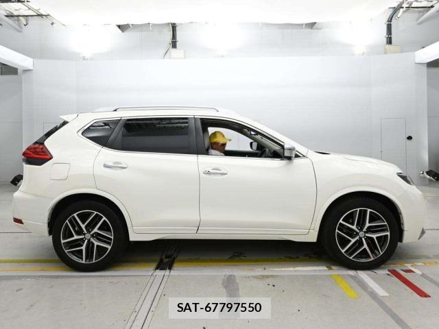 Nissan X-TRAIL 2017 8926290-3