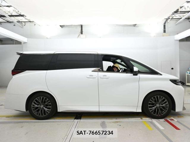 Toyota VELLFIRE 2025 8903846-3