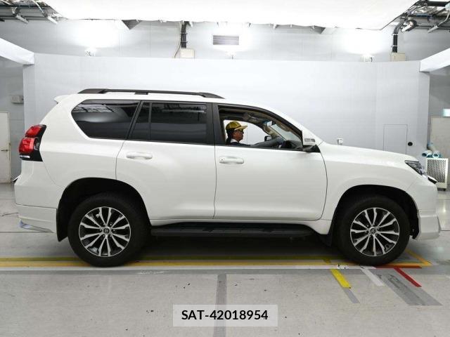 Toyota LAND CRUISER PRADO 2021 8692217-3