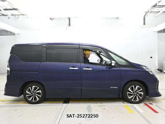 Nissan SERENA 2021 8921298-3