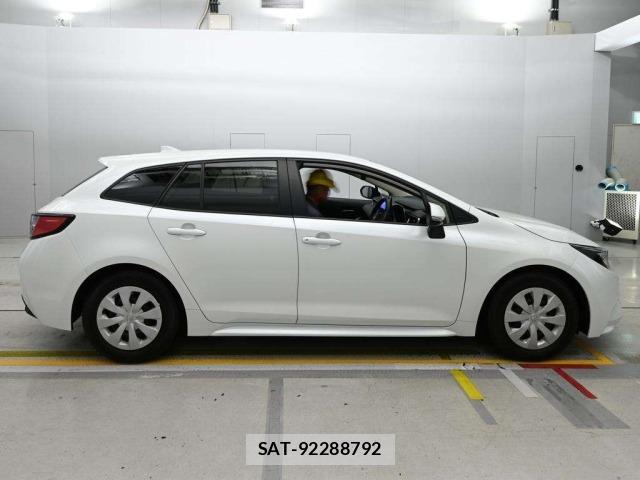 Toyota COROLLA TOURING 2024 8863310-3