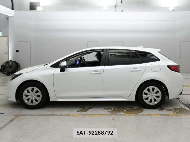 Toyota COROLLA TOURING 2024 8863310-4