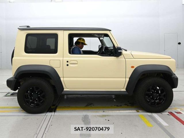 Suzuki JIMNY SIERRA 2025 8679199-3