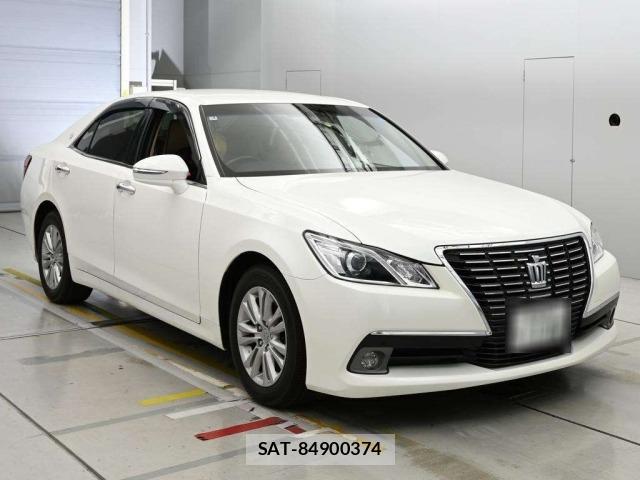 Toyota CROWN 2013 8937224-5