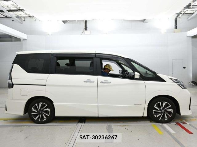 Nissan SERENA 2019 8921304-3