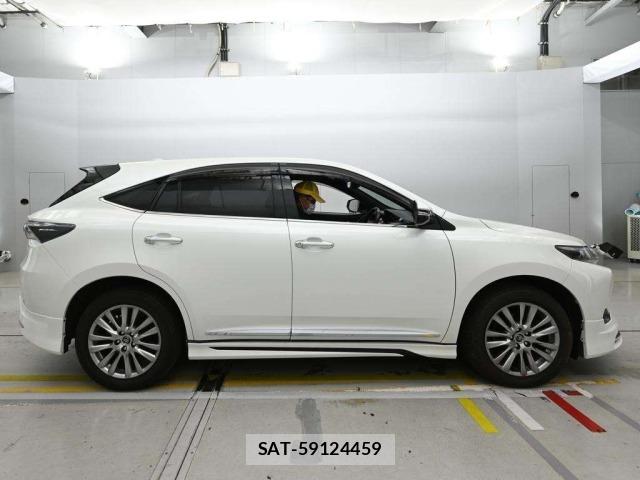 Toyota HARRIER 2017 8680432-3