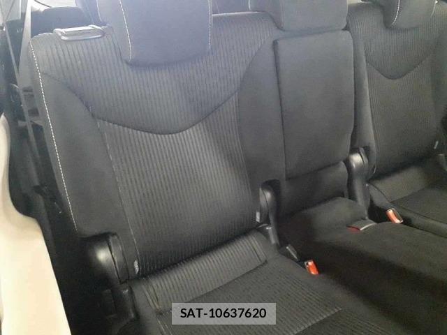 Toyota PRIUS 2017 8680698-11