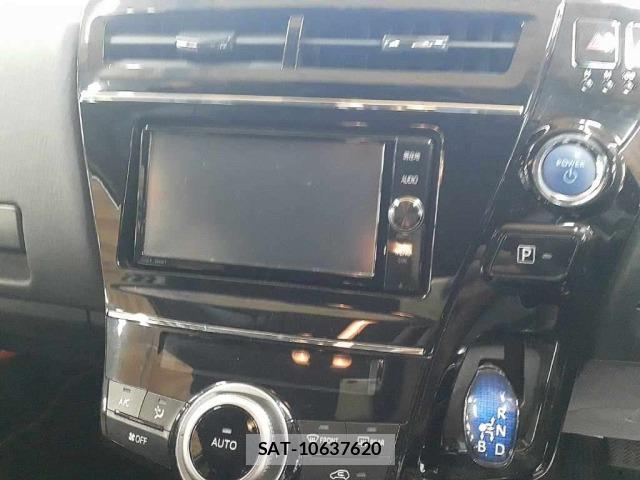 Toyota PRIUS 2017 8680698-12