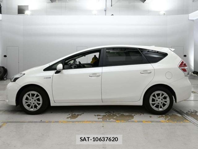 Toyota PRIUS 2017 8680698-4