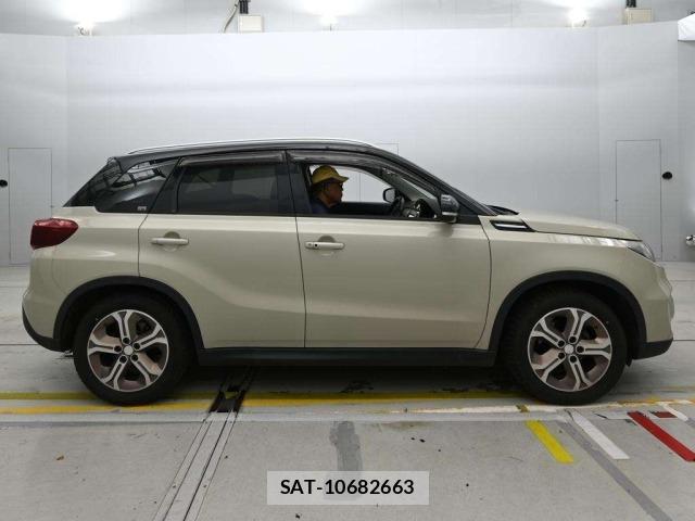 Suzuki ESCUDO 2021 8864612-3