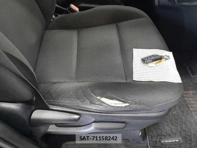 Toyota ESQUIRE 2016 8692548-10