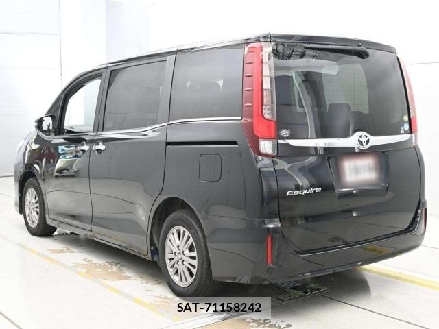 Toyota ESQUIRE 2016 8692548-6