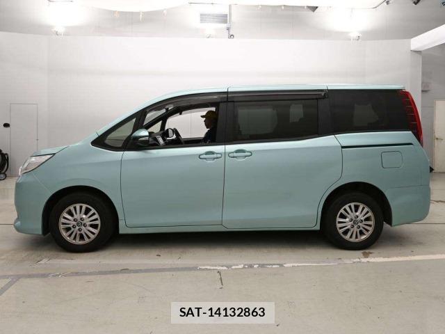 Toyota NOAH 2017 8870259-4