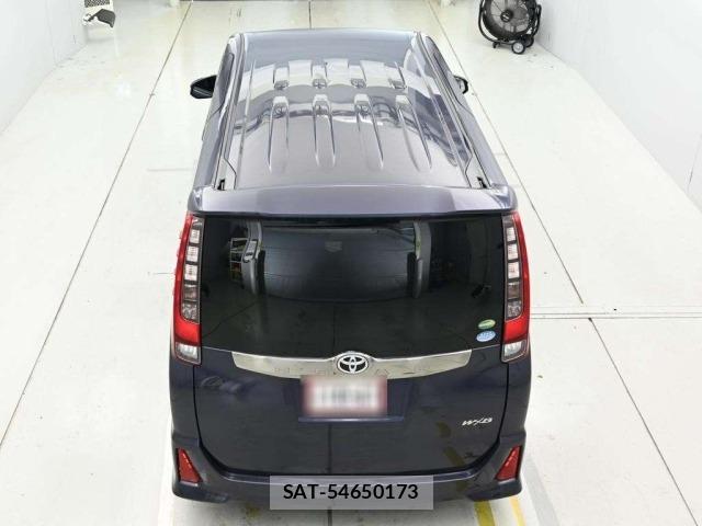 Toyota NOAH 2017 8870260-8