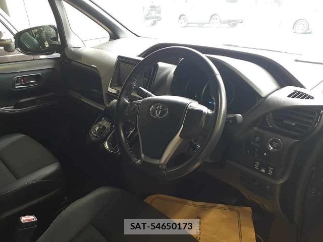 Toyota NOAH 2017 8870260-9