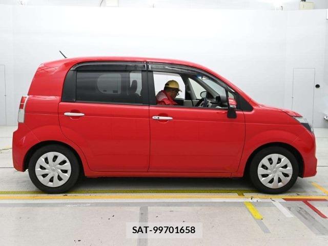 Toyota SPADE 2015 8772737-3