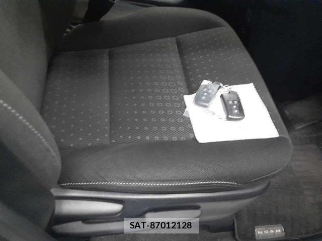 Toyota NOAH 2020 8683213-10