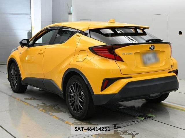 Toyota C-HR 2021 8684312-6