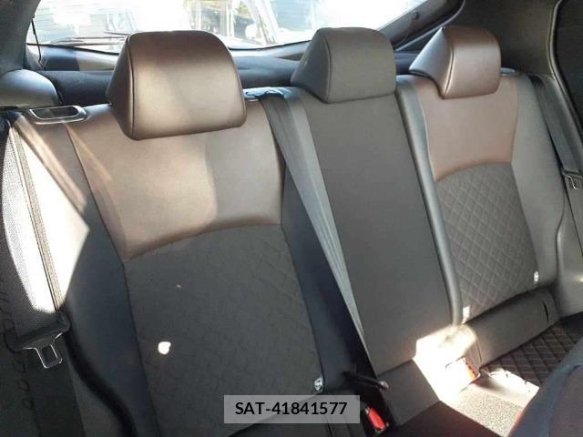 Toyota C-HR 2018 8684323-11