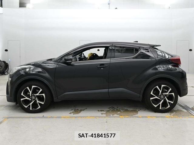 Toyota C-HR 2018 8684323-4