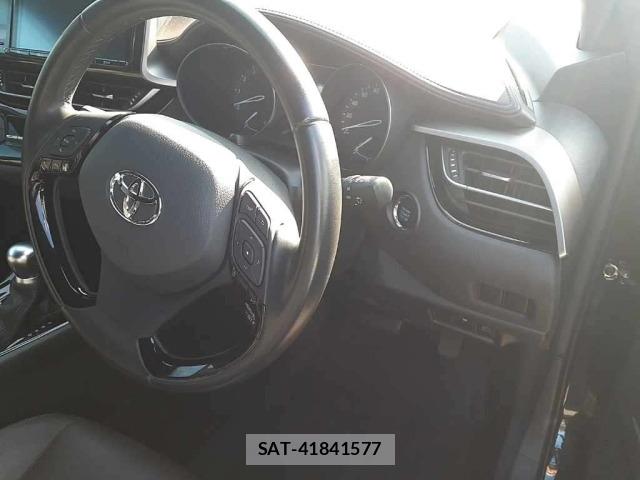 Toyota C-HR 2018 8684323-9