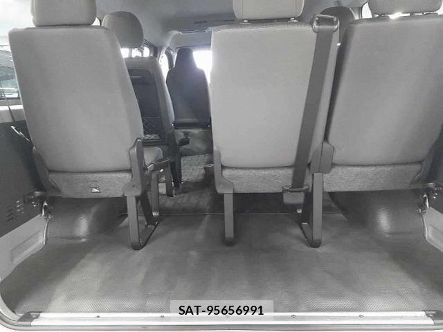Toyota HIACE WAGON 2019 8701495-12