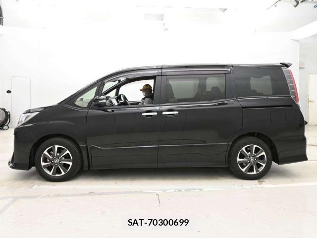 Toyota NOAH 2020 8683220-4