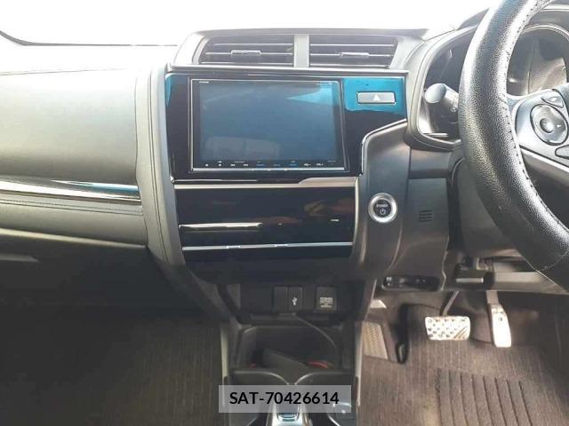 Honda FIT 2018 8862145-12