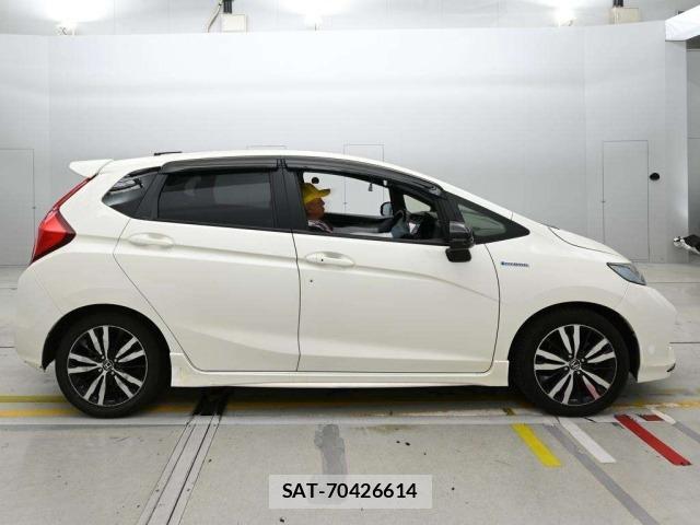 Honda FIT 2018 8862145-3
