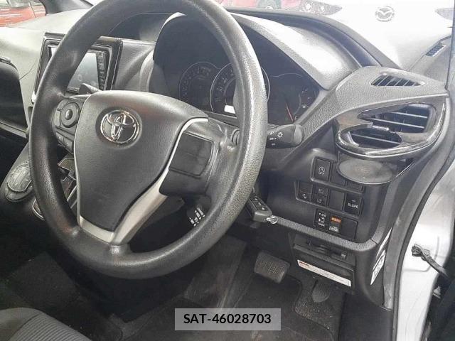Toyota NOAH 2020 8683221-9