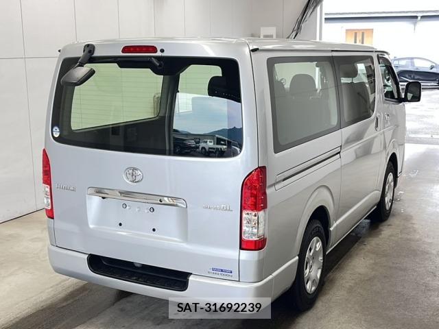 Toyota HIACE VAN 2021 8870098-1