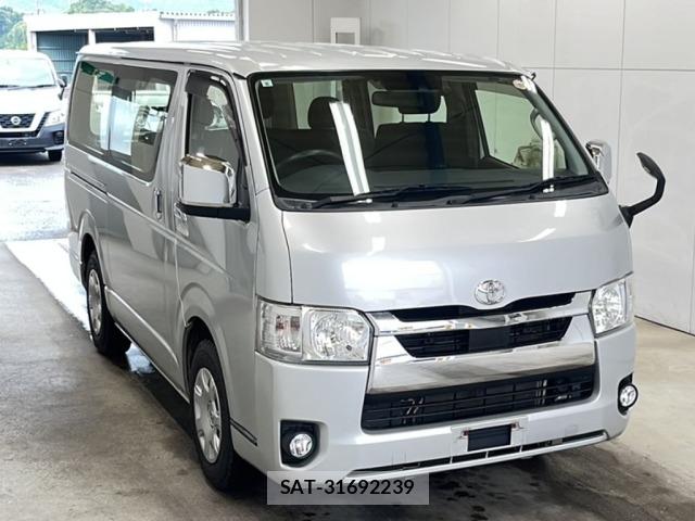 Toyota HIACE VAN 2021 8870098-4