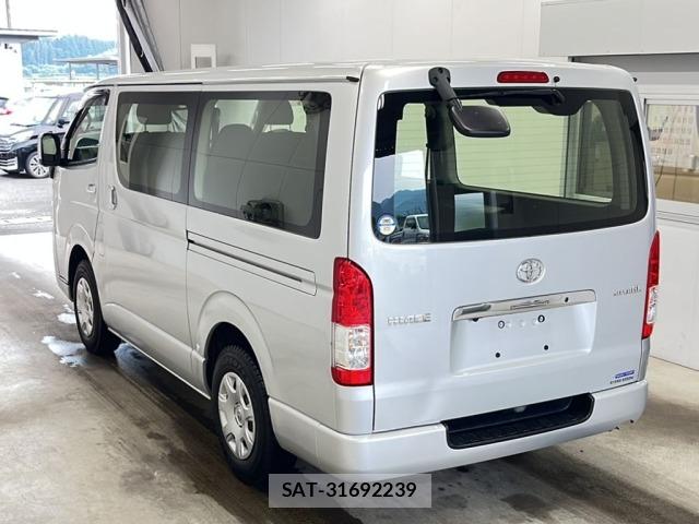 Toyota HIACE VAN 2021 8870098-5