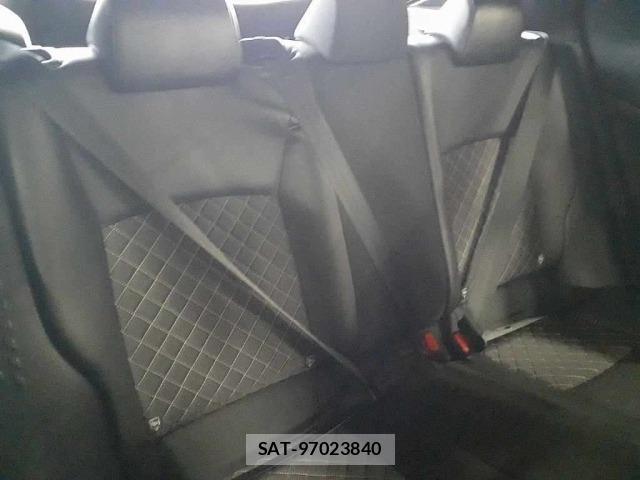 Toyota C-HR 2022 8862830-11