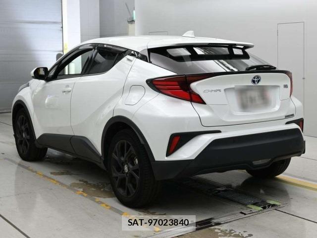 Toyota C-HR 2022 8862830-6