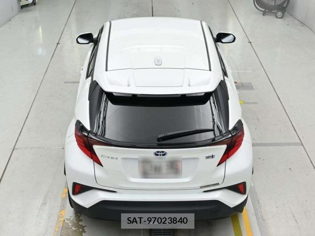 Toyota C-HR 2022 8862830-8