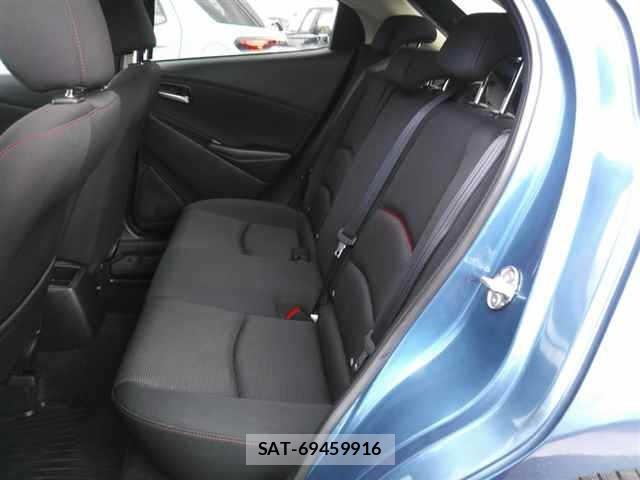 Mazda MAZDA2 2022 8909938-9