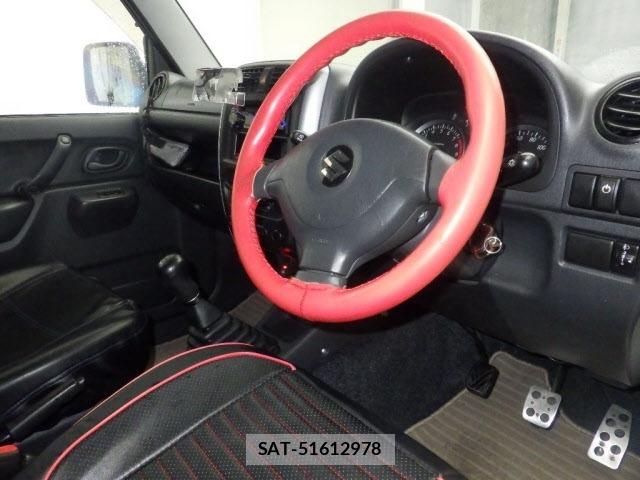 Suzuki JIMNY 2011 8931678-3