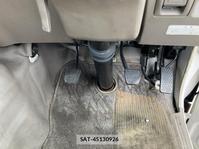 Toyota COASTER 1993 8819945-4