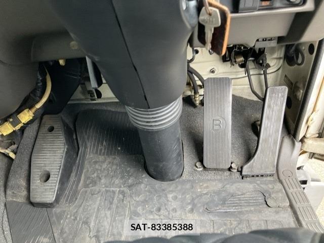 Isuzu FORWARD 2003 8823622-4