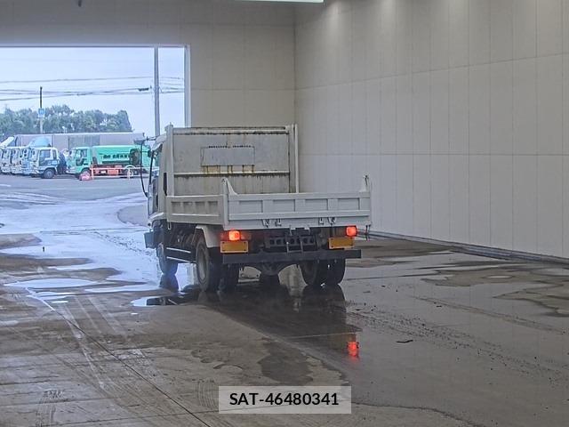 Isuzu FORWARD 2005 8823657-1