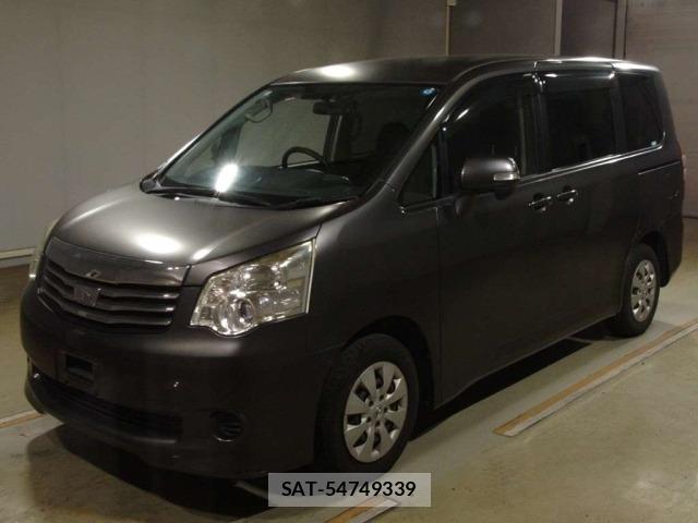 Toyota NOAH 2014 8683076-0