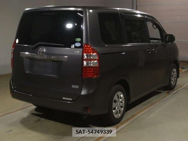 Toyota NOAH 2014 8683076-1