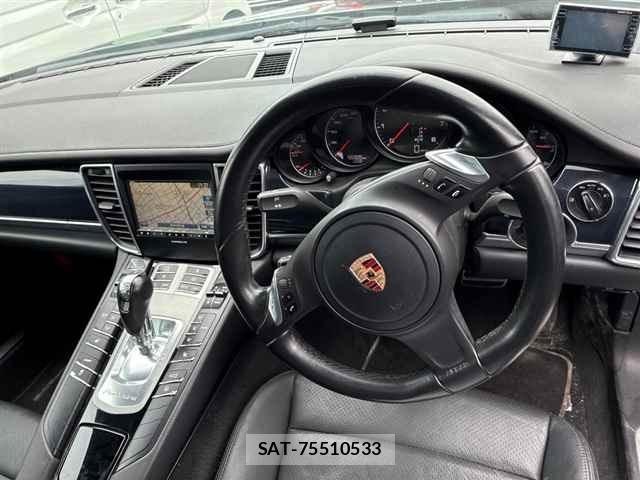 Porsche PANAMERA 2012 8809696-3