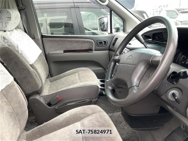 Nissan ELGRAND 2000 8908927-7