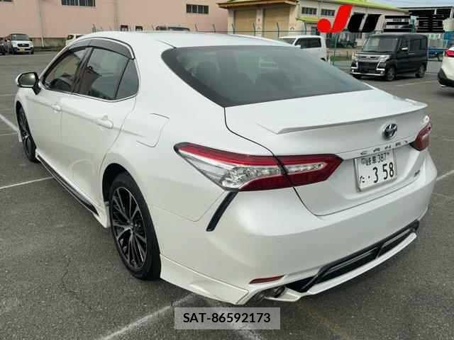 Toyota CAMRY 2018 8687353-1