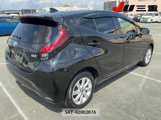 Toyota AQUA 2021 8682954-6