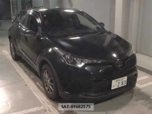 Toyota C-HR 2017 8768396-0