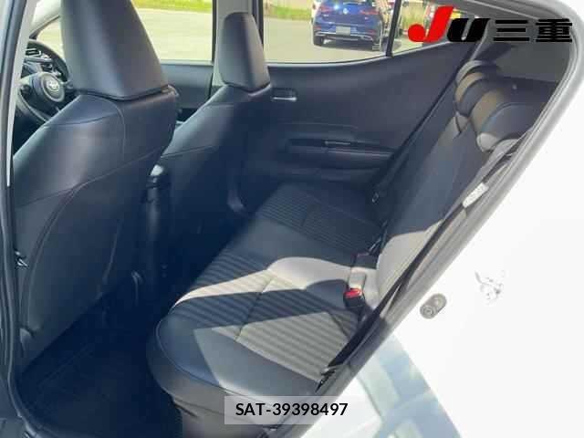 Toyota AQUA 2021 8862354-10