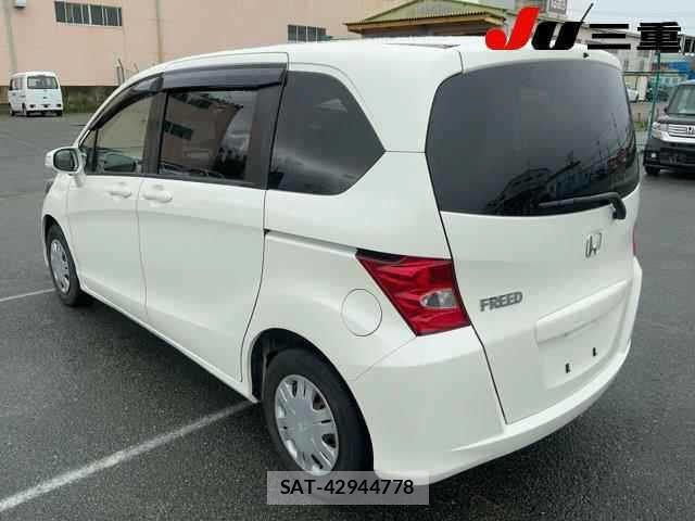 Honda FREED 2009 8775209-1